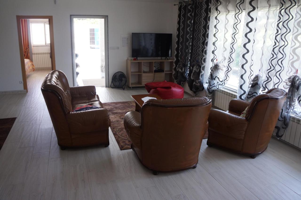 Casinha Das Bonecas - Casa Com Piscina Privada Aveiro Dış mekan fotoğraf